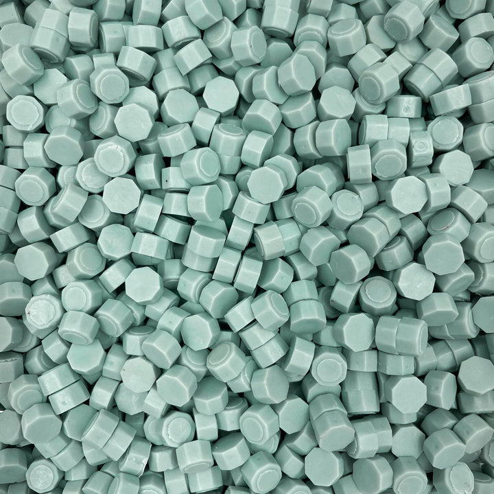 Siegelwachs Perlen in "pastel petrol" - sealed.shop